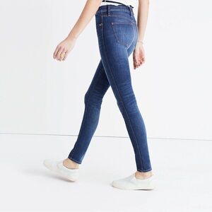 Madewell 9" High-Rise Skinny Jeans in Polly Wash